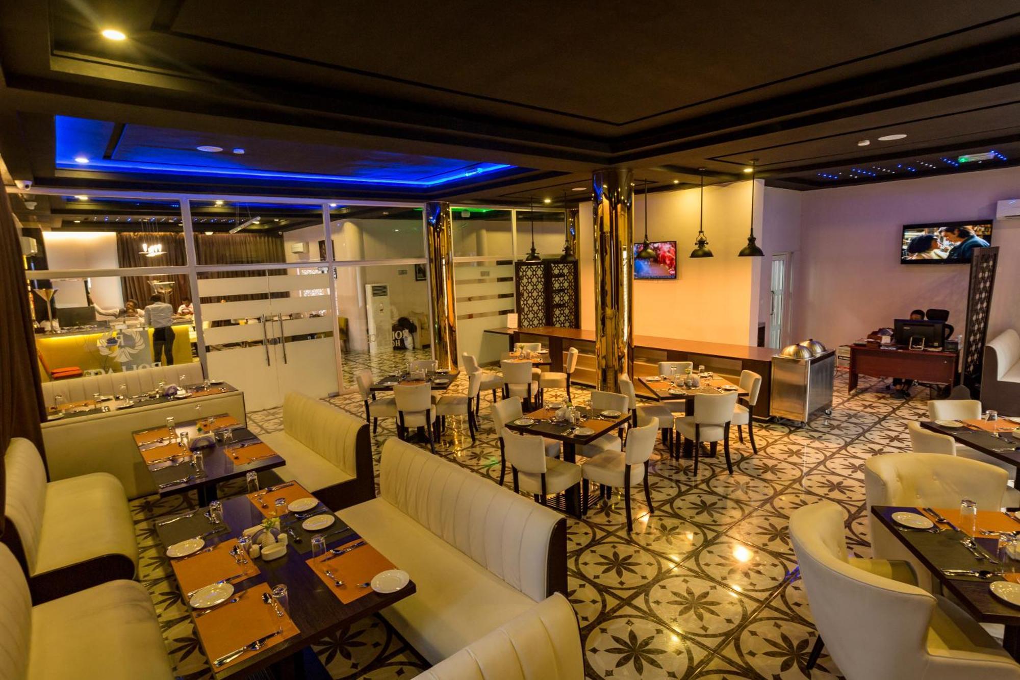 Rollace Hotel Ikeja Ngoại thất bức ảnh